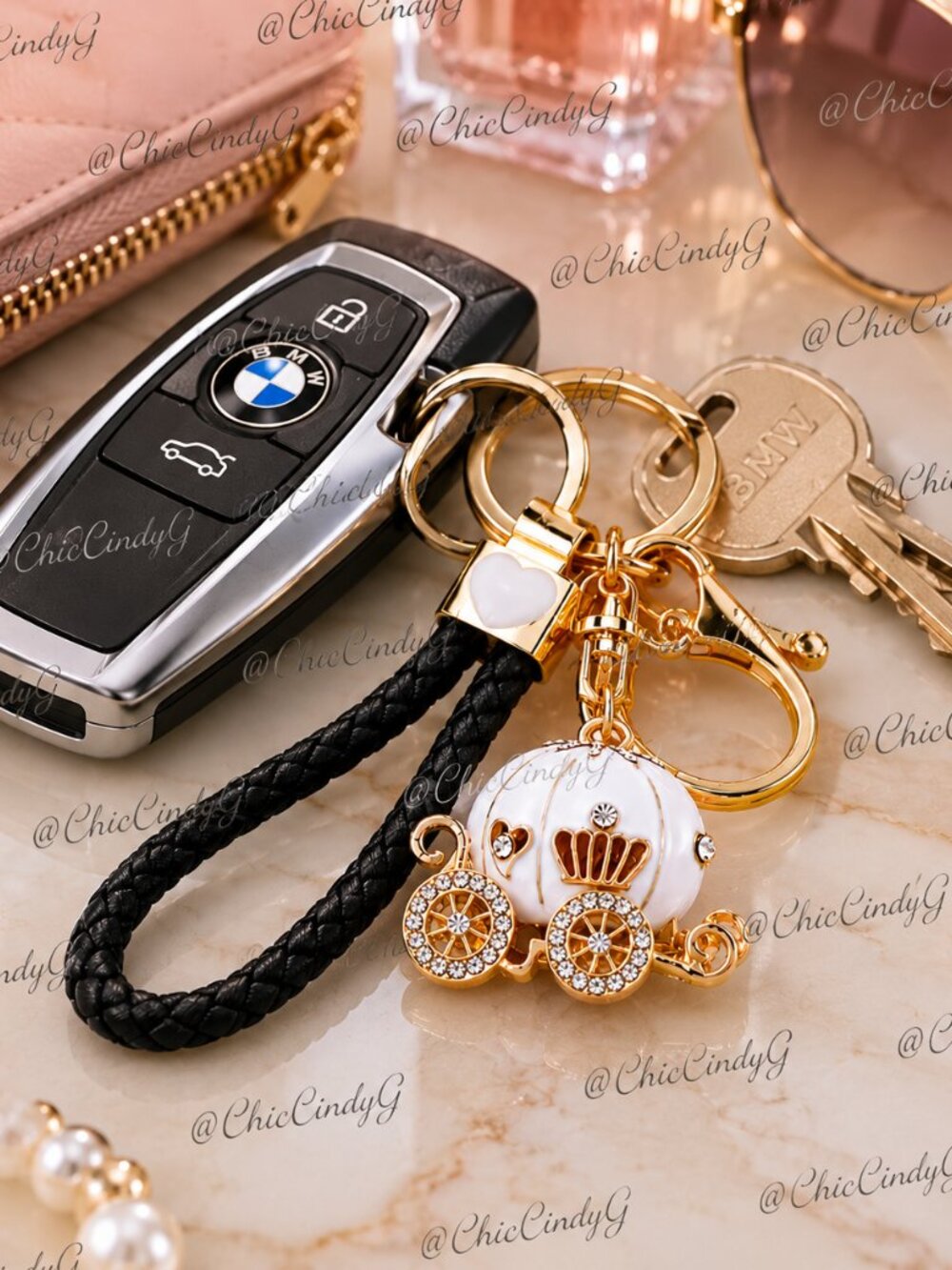 Gold Princess Carriage Bag Charm Keychain Rhinestone Purse Charm Accessory - Picture 3 of 5